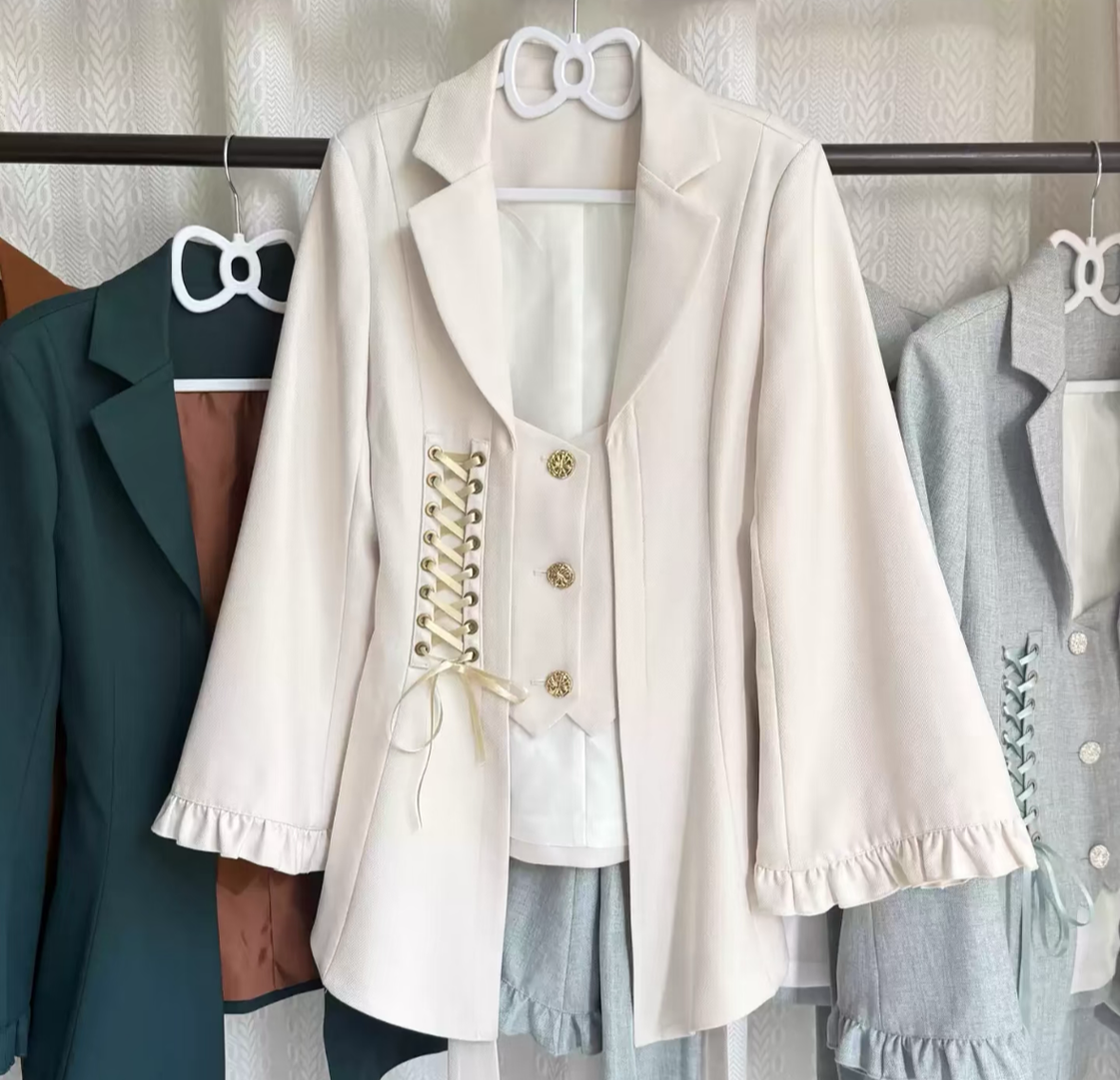 Pemberley Manor - Classic Lolita Slim Fit Coat, Notched Lapel Collar (Beige / 2XL L M S XL XS) 45971:869962