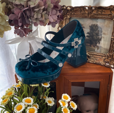 Pure Tea For Dream~Vintage Lolita Velvet Bow High-heel Shoes 35 velvet peacock blue 