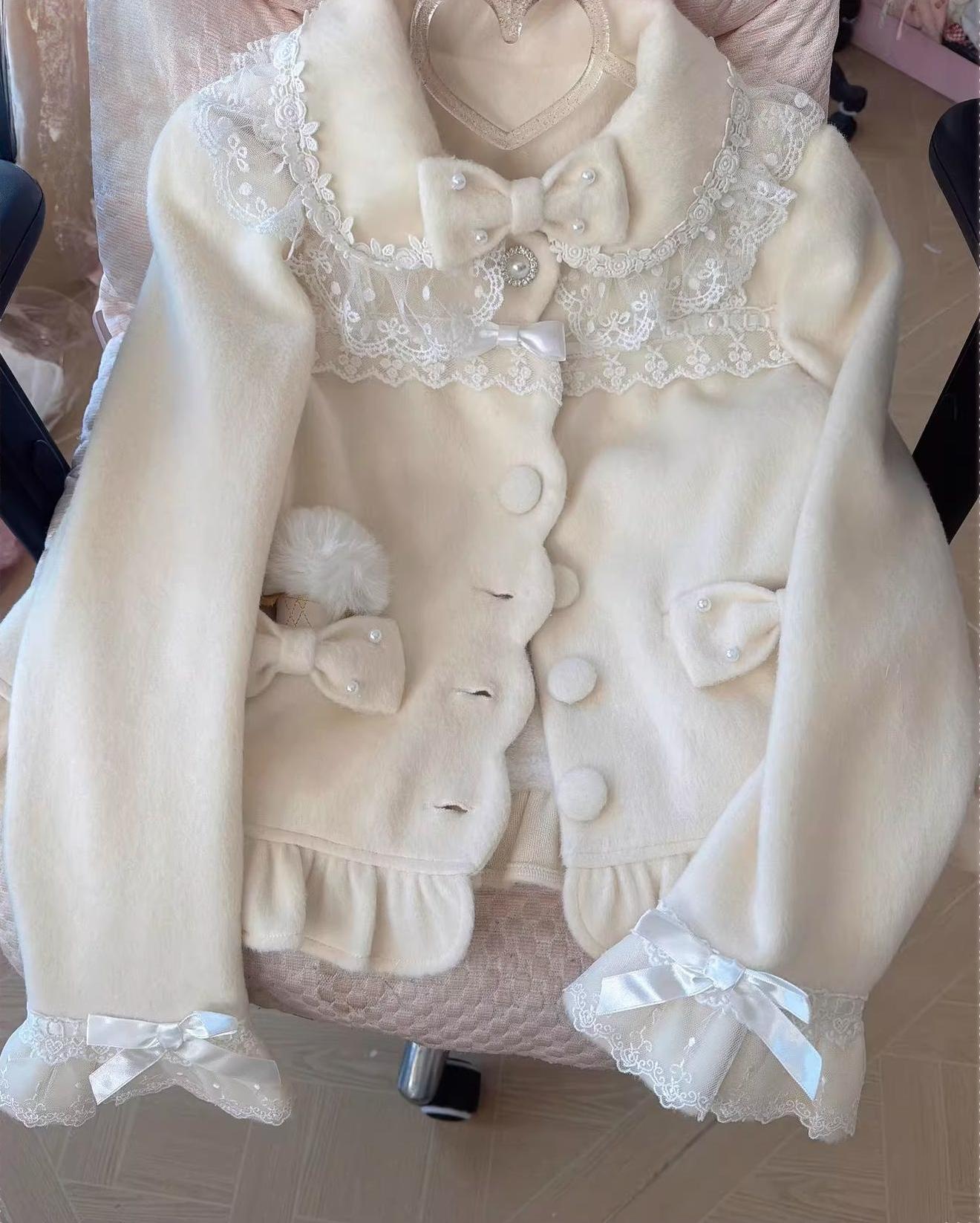 Petal Girl - Loose Sweet Lolita Coat, Detachable Bow Cream Yellow (without pom-pom) S