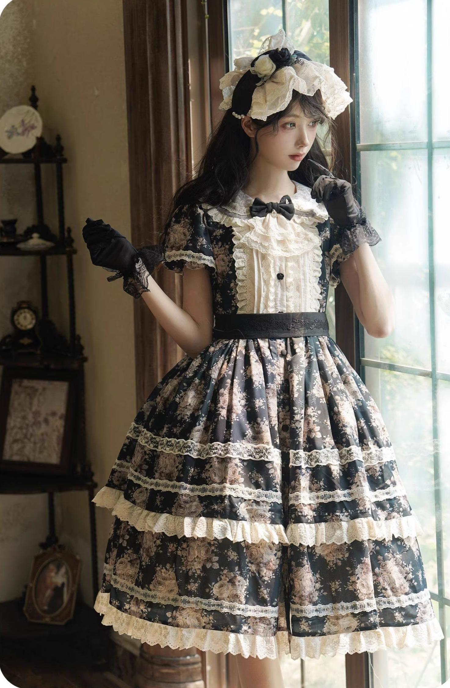 Black Rose - Printed Old School Lolita Dress, Front Opening