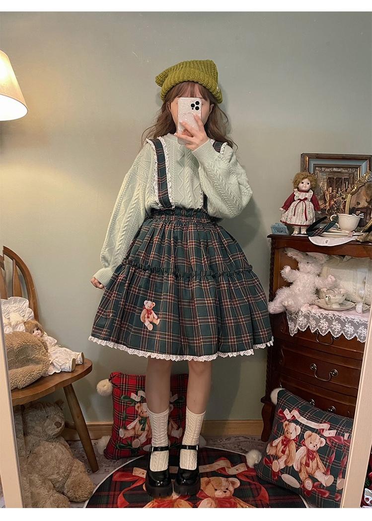 (BFM)Labeau~Christmas Vintage Lolita Skirts Doll Collar Blouse Plaid Skirt Set