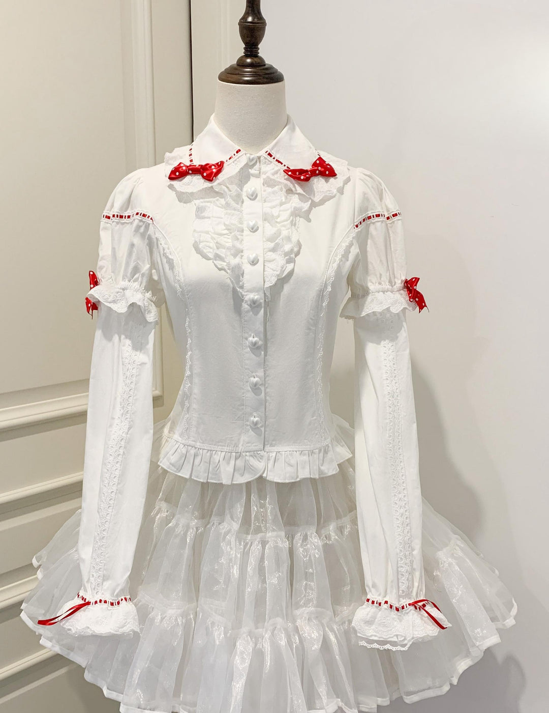 Mengfuzi~Strawberry~Sweet Lolita White Shirt with Detachable Sleeves