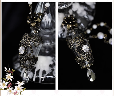 (Buyforme)Star box design~WhitalAlley Vintage Handmade Lily Perfume Bottle Necklace   