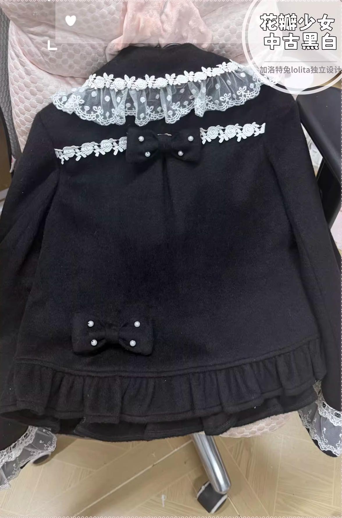 Petal Girl - Loose Sweet Lolita Coat, Detachable Bow