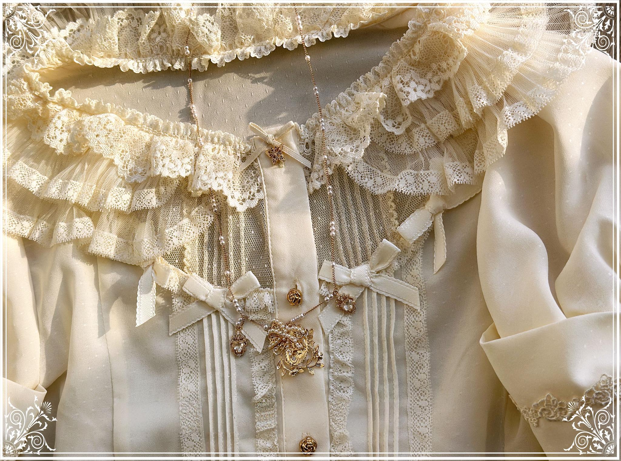 Butterfly Shadow - Elegant Lolita Hime Sleeve Blouse, Rose & Butterfly Button