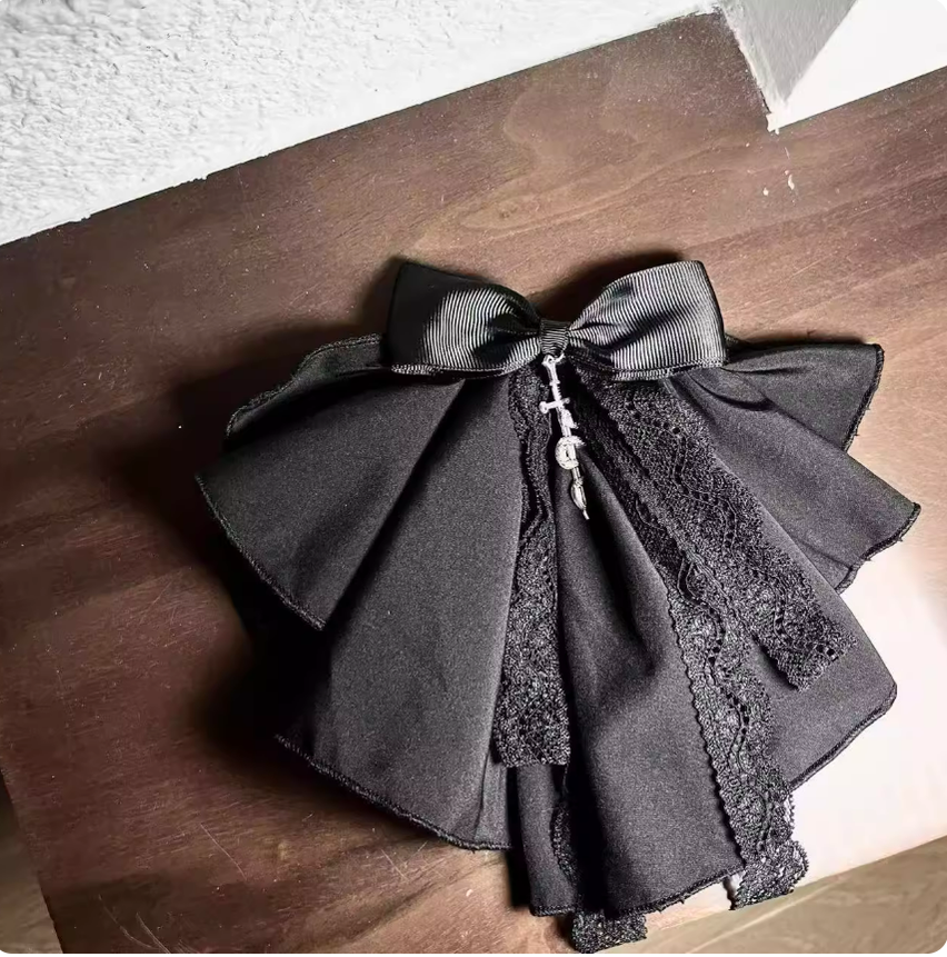 Twilight Song - Trace Bone - Black Gothic Lolita SK & Waist Cincher Black Collar Flower (one size / choose M) XS