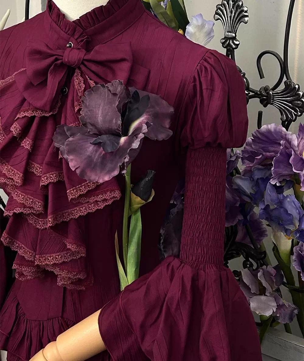 Dragon Bone Cemetery - Gothic Lolita Blouse, Detachable Bell Sleeves