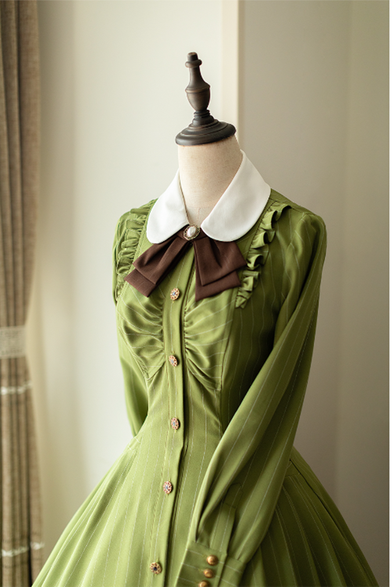 Forest Wardrobe~Winter Lolita Classic Front Open Stripe OP 6732:90074