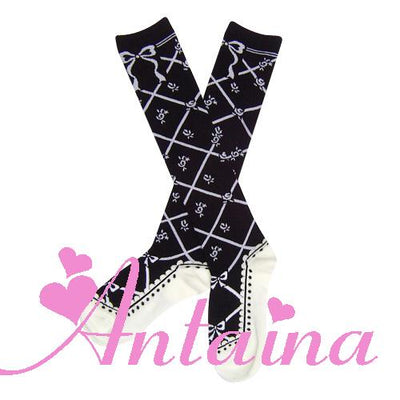 Antaina ~ Sweet Cotton Lolita Socks Black White Pink free size black 