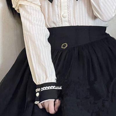 (Buy For Me) Uncle Wall Original~Rich Girl~Elegant Lolita Blouse and Skirt S ivory-black straight sleeves 