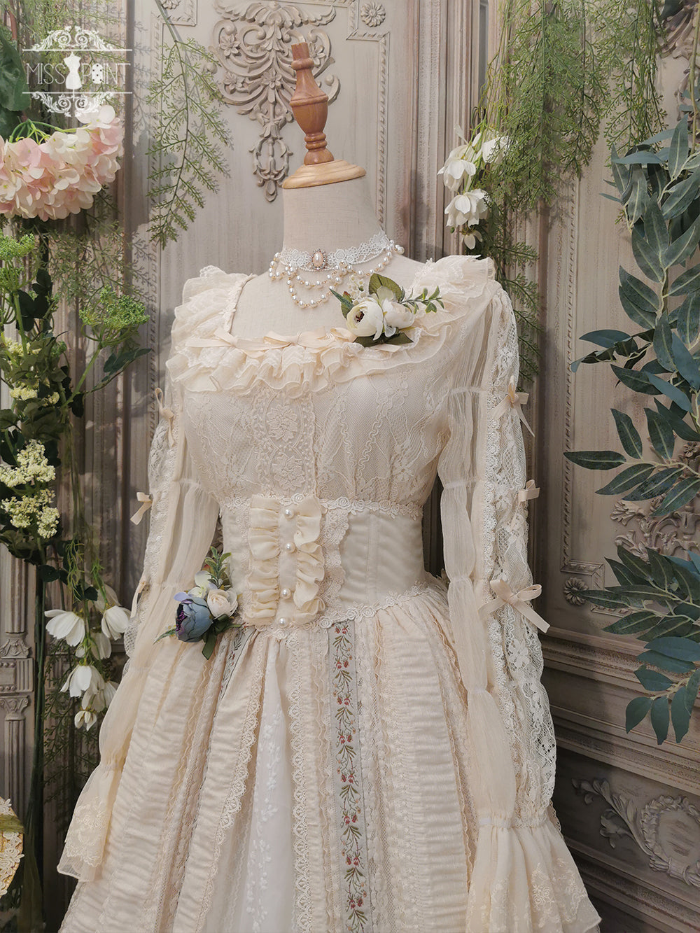 Miss Point~The Sally Gardens~Lotus Root Sleeve Lolita Blouse 8494:91286