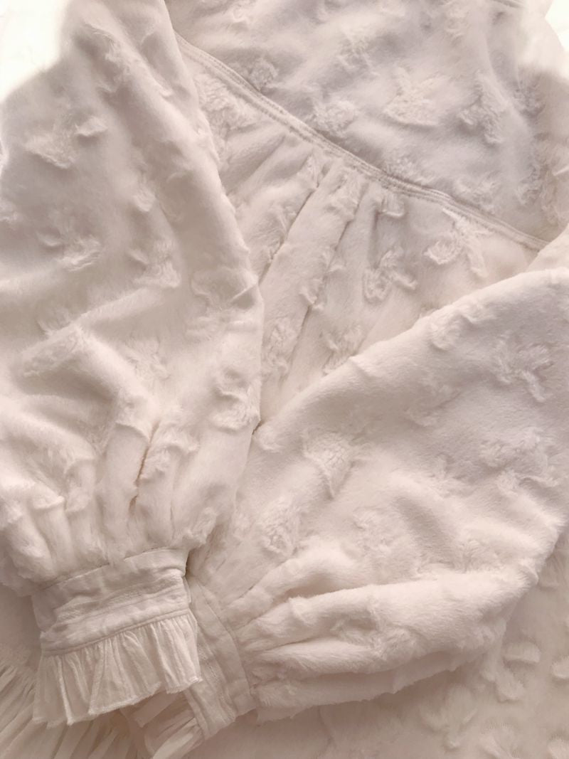 Yilia - Japanese Fashion Cotton Lolita Long Sleeve Blouse S White with velvet