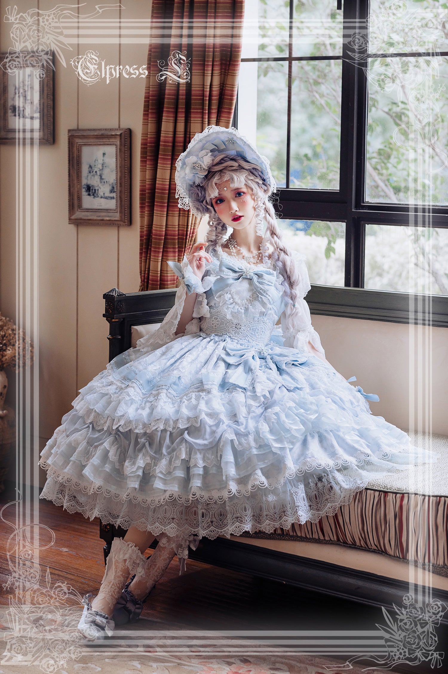 Elpress L - A Kiss from Heaven - Flounce Pendant Embroidery Lolita Socks