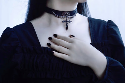 Strange Sugar~Gothic Lolita Cross Leather Choker   
