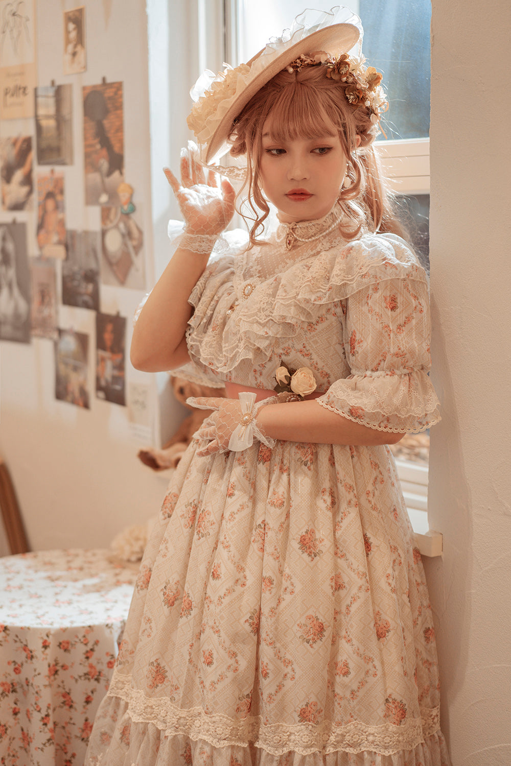 Miss Point - Woody Rose - Classic Elegant Floral Lolita OP Dress