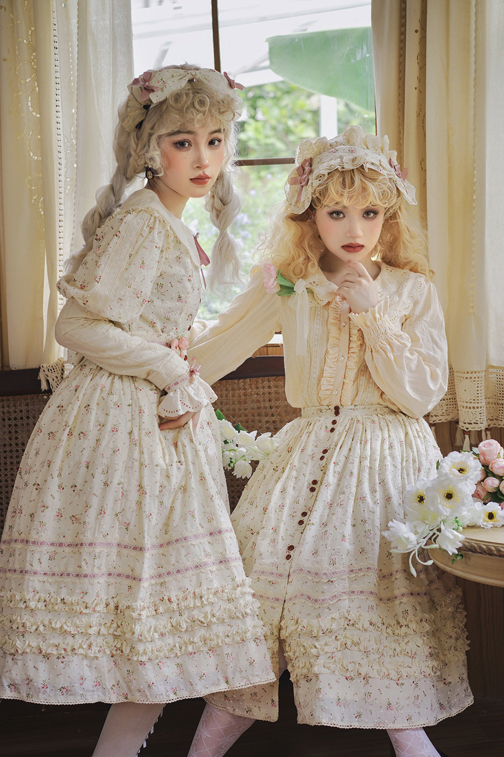 Miss Point - Flower and Alice - Idyllic Retro Floral Country Lolita SK XS beige