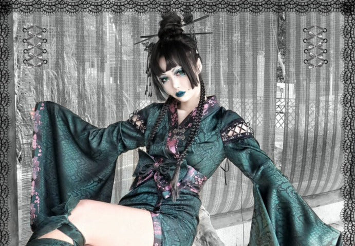 Blood Supply~Lustful Snake~Snake Furisode Gothic Lolita Kimono Set   