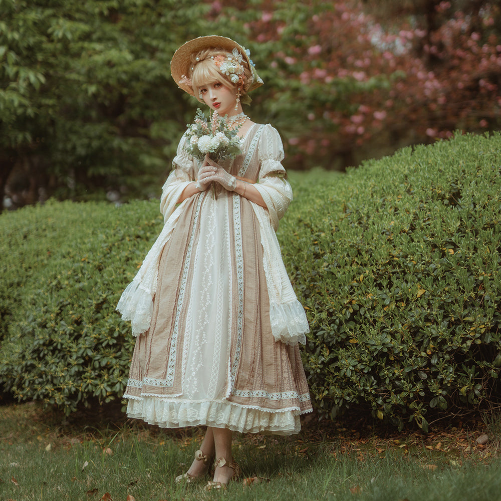 Miss Point - The Sally Gardens - Elegant Lolita Lace Choker and Brooch