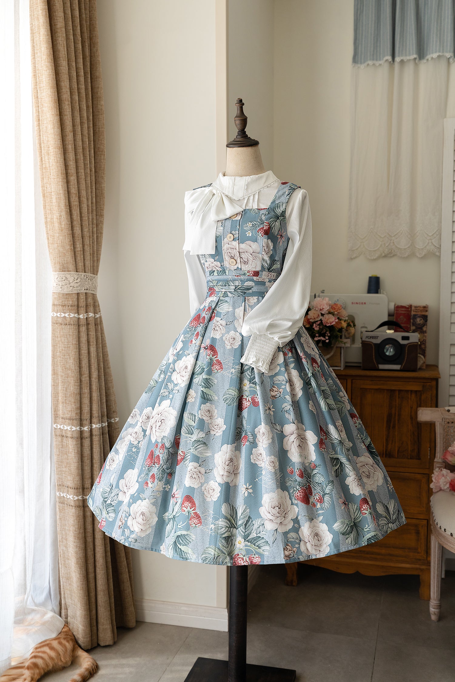 Forest Wardrobe - Basket of the Forest 2.0 - Flower Classic Dress S Sea salt berry rose JSK In stock