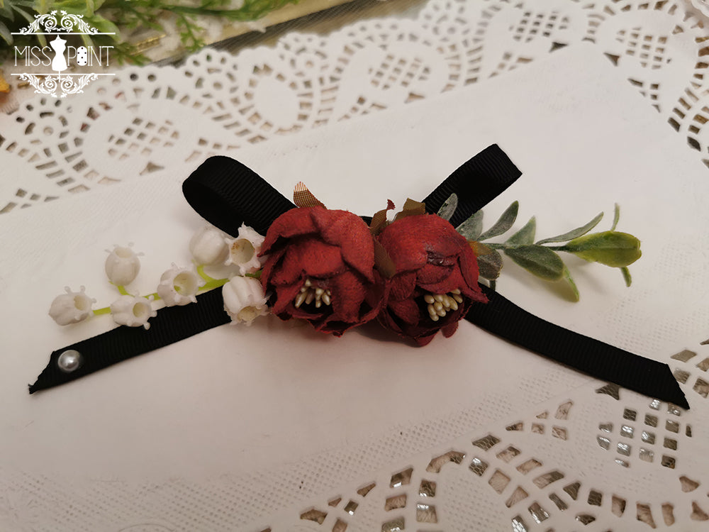 Miss Point - The Sally Gardens - Elegant Lolita Lace Choker and Brooch red-black clips brooch