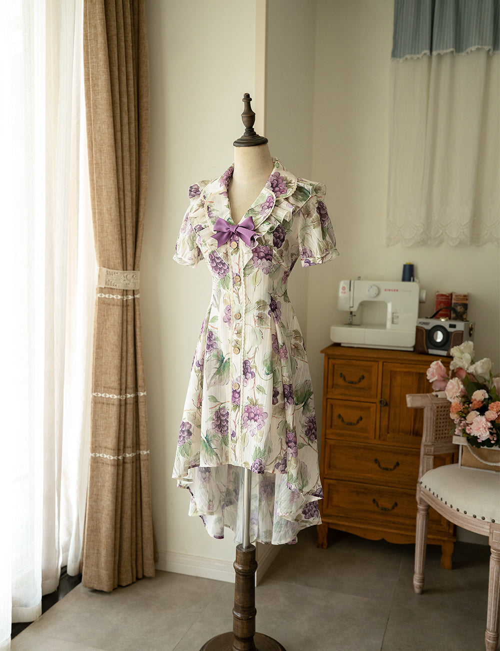 Forest wardrobe~Forest Small Grape~Retro Lolita Summer Dress S V-neckline OP dress(short at front long at back)) white