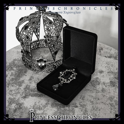 Princess Chronicles~Black and Blue~Gothic Lolita Brooch free size water drop shape brooch 