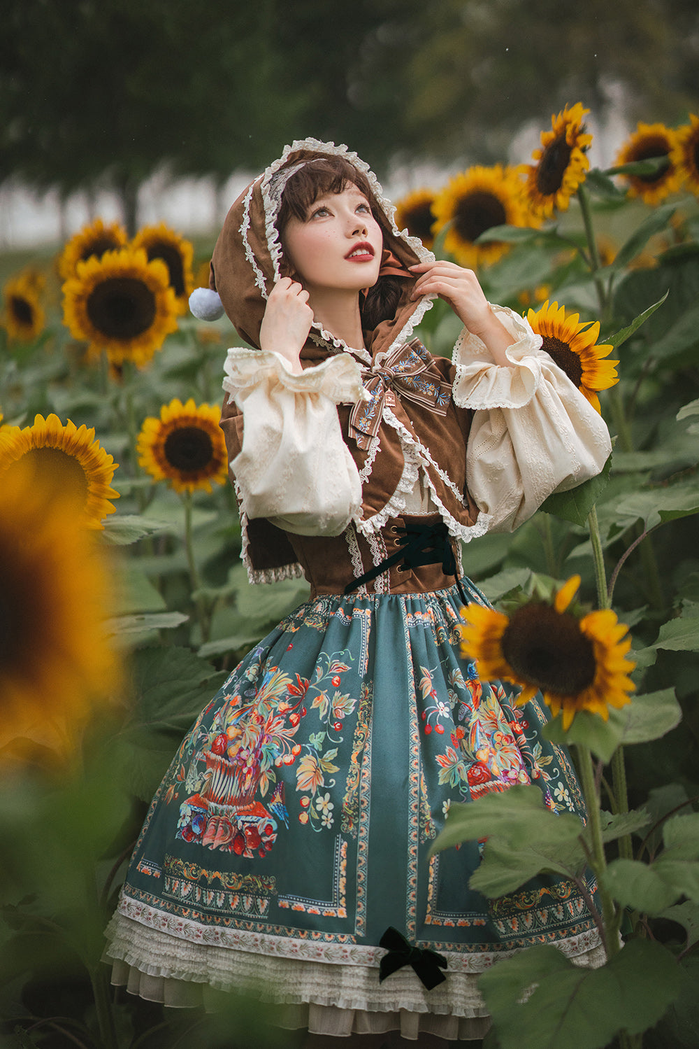 Miss Point - Praise of Abundance - Bavarian Velvet Lolita Jumper Dress