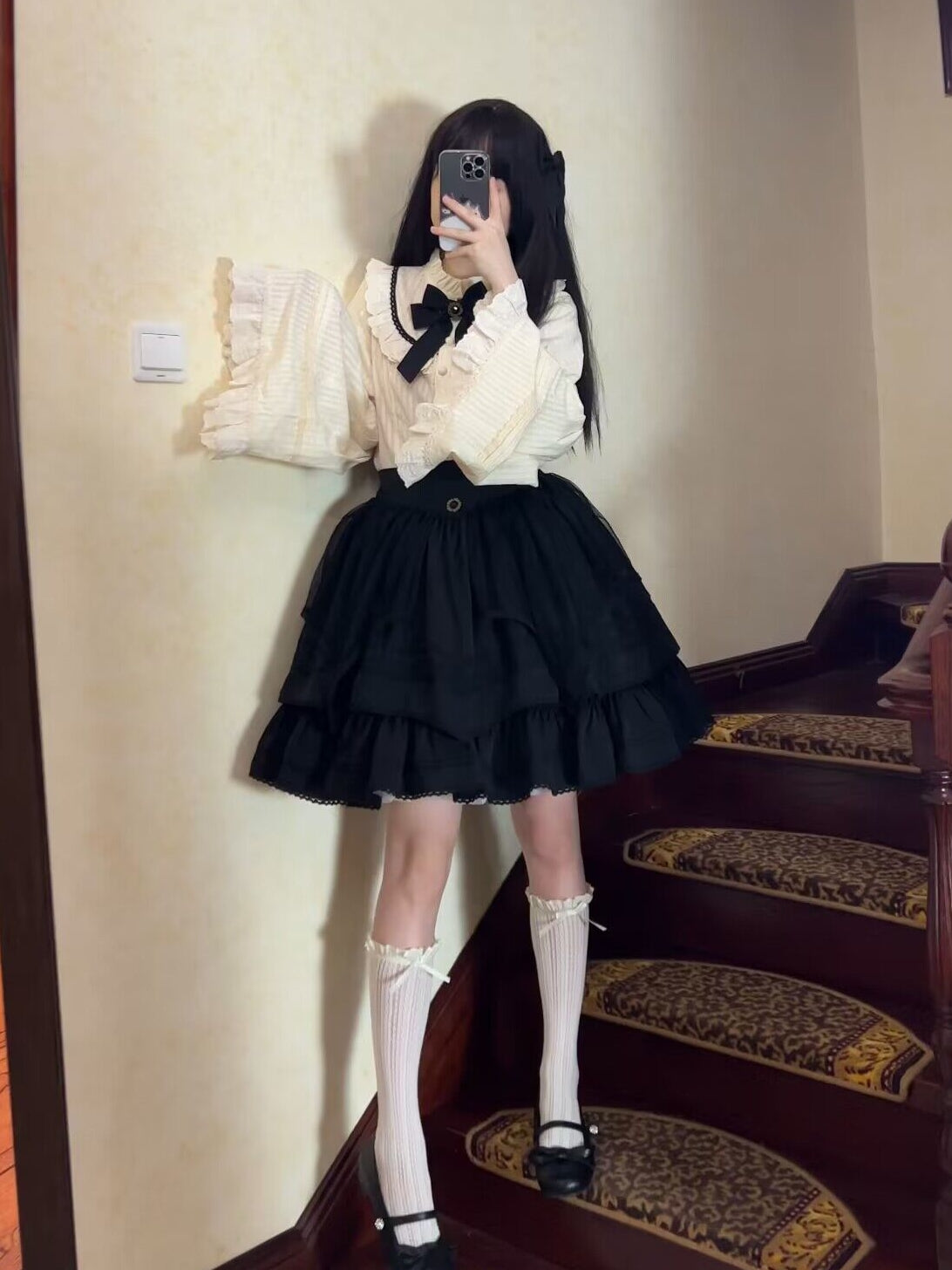 (Buy For Me) Uncle Wall's Original~Rich Girl~Elegant Lolita Blouse and Skirt   