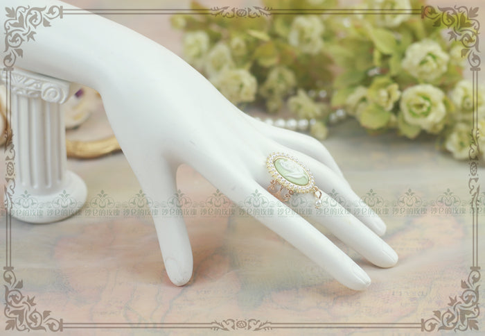 Rose of Sharon - Cameo Lolita Pearl Rings 4 Colors