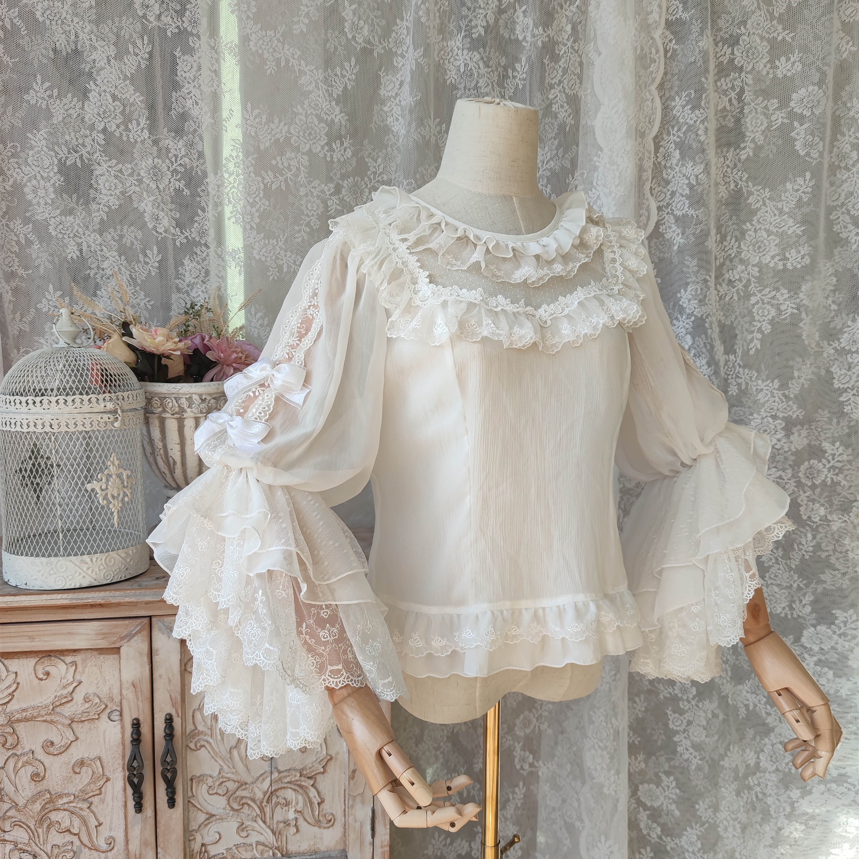 Fantasy Flower Jacquard Blouse　OFF WHITE Fantasy Flower Jacquard Blouse OFF WHITE