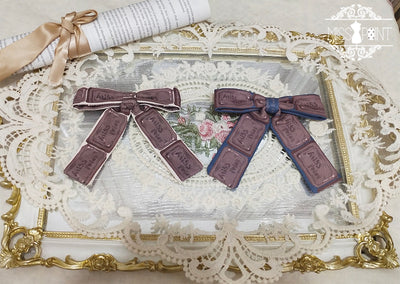 Miss Point~Chocolate Daily Lolita Bow KC Brooch denim blue background chocolate bow tie  
