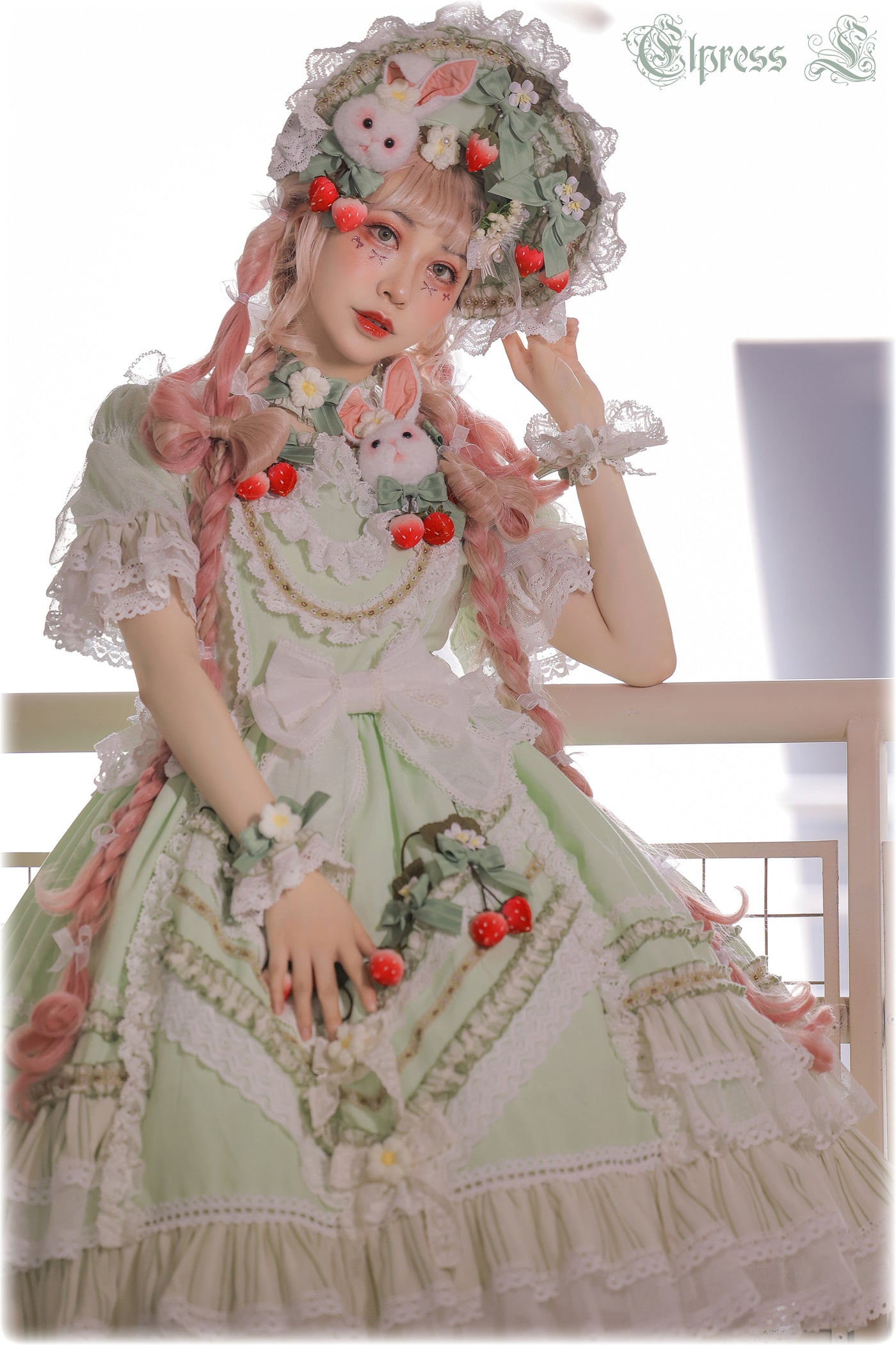 Elpress L~Strawberry Rabbit Lolita BNT Cuffs Choker green BNT without rabbit 