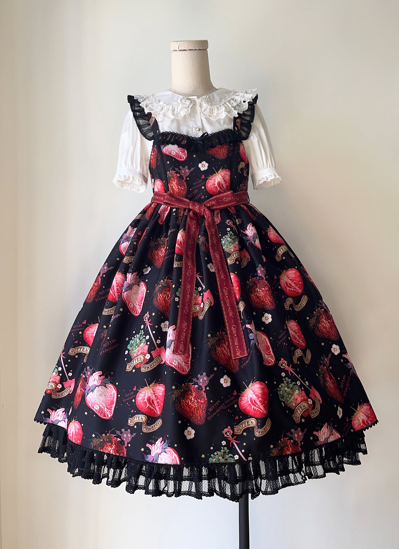 (Buyforme)QinhuashePrinted Rotten Strawberry Lolita JSK Accessories Set   