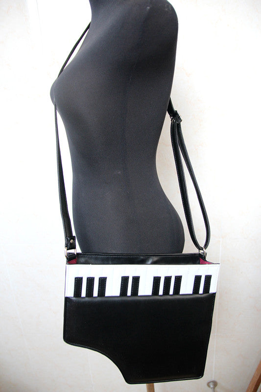 Loris~Lovely Lolita Piano Crossbody Bag