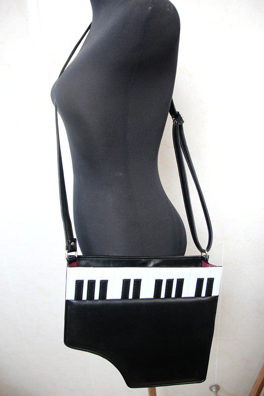 Loris~Lovely Lolita Piano Crossbody Bag   