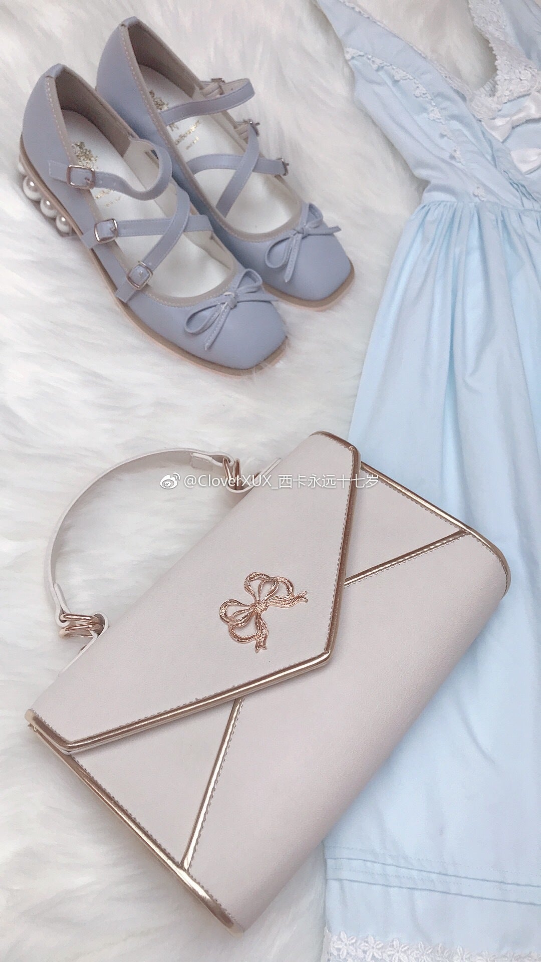 BerryQ~Vintage Lolita Cla~Fashionable Lolita Handbags Multicolors grayish white  