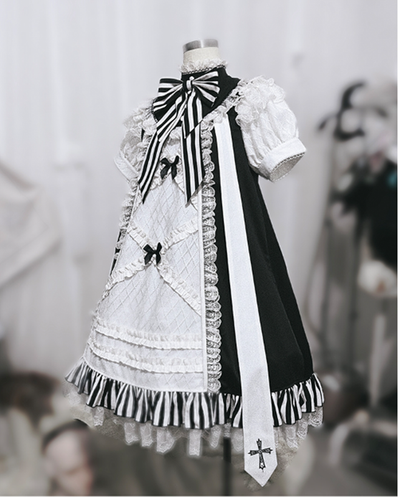 CastleToo~Holy College Magician~Gothic Lolita Black and White OP   