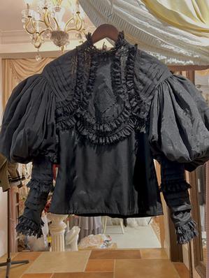 Lace Garden~Cool Summer~Vintage Lolita Victorian Shirt XS black shirt 